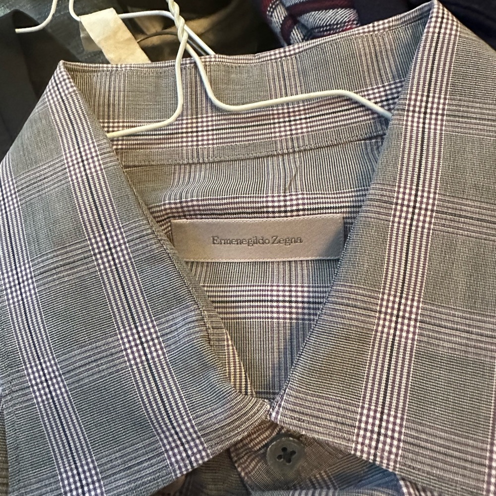 Zegna XL men’s long sleeve button up. Pink and grey checkered pattern.